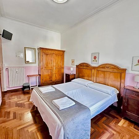 Pardis Guest House ローマ エクステリア 写真