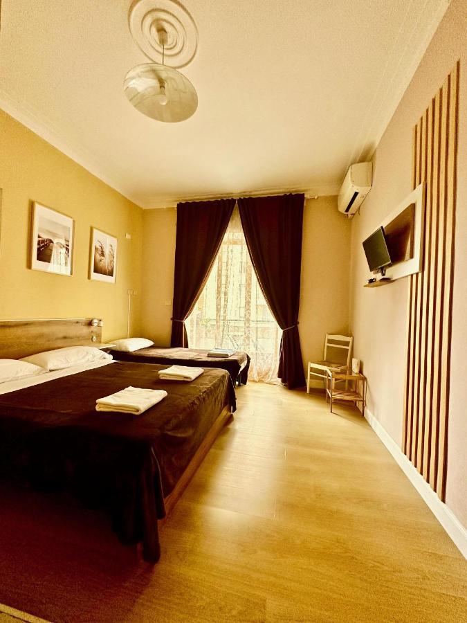 Pardis Guest House ローマ エクステリア 写真